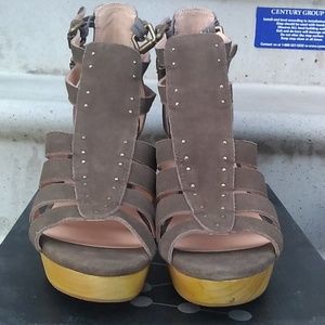 Marais USA gladiator clogs